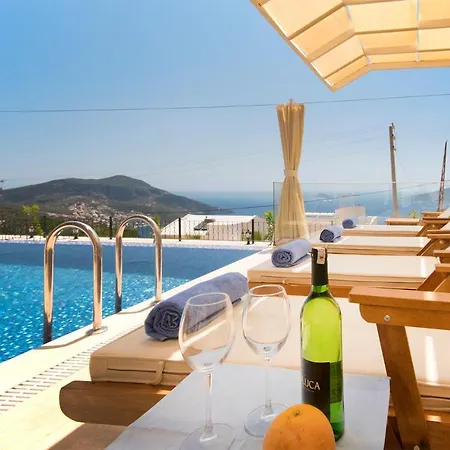 Ahsap Kaş